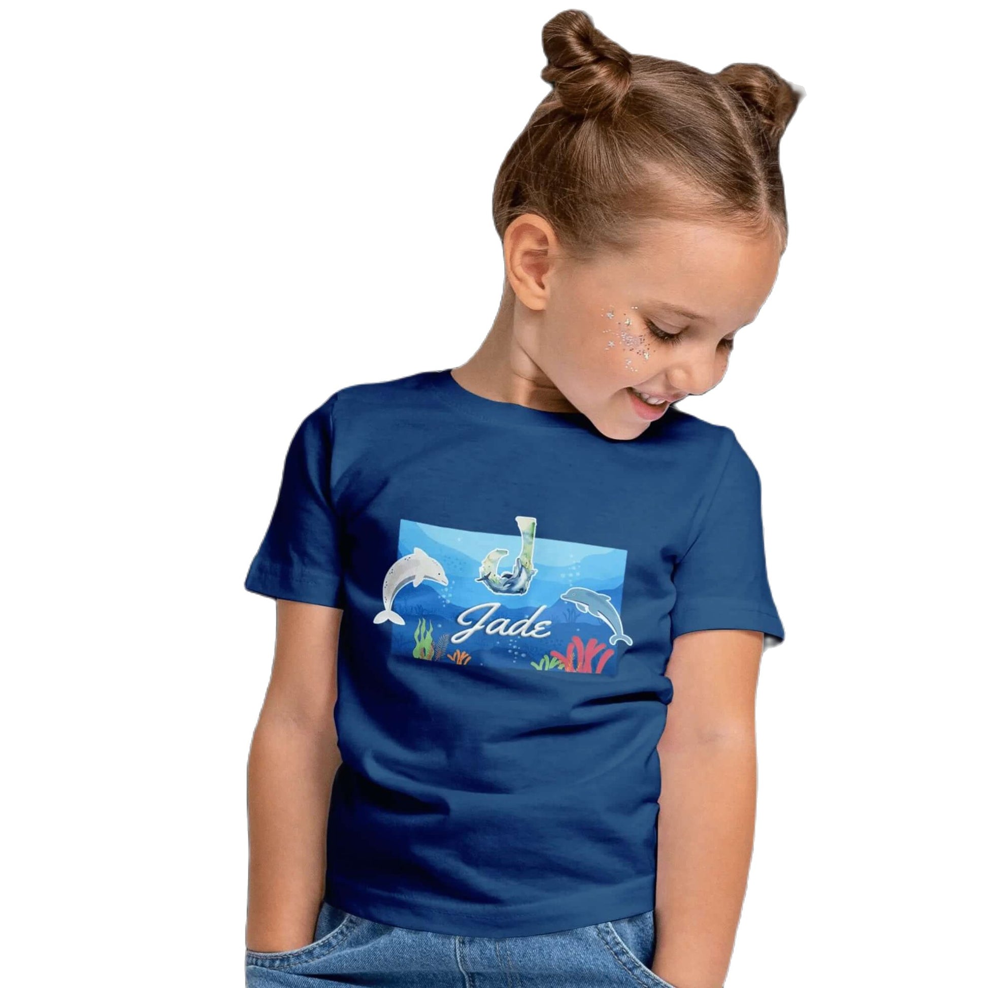 T shirt personnalisé fille – Motif dauphin et fond marin avec prénom et initiale - MiniLook