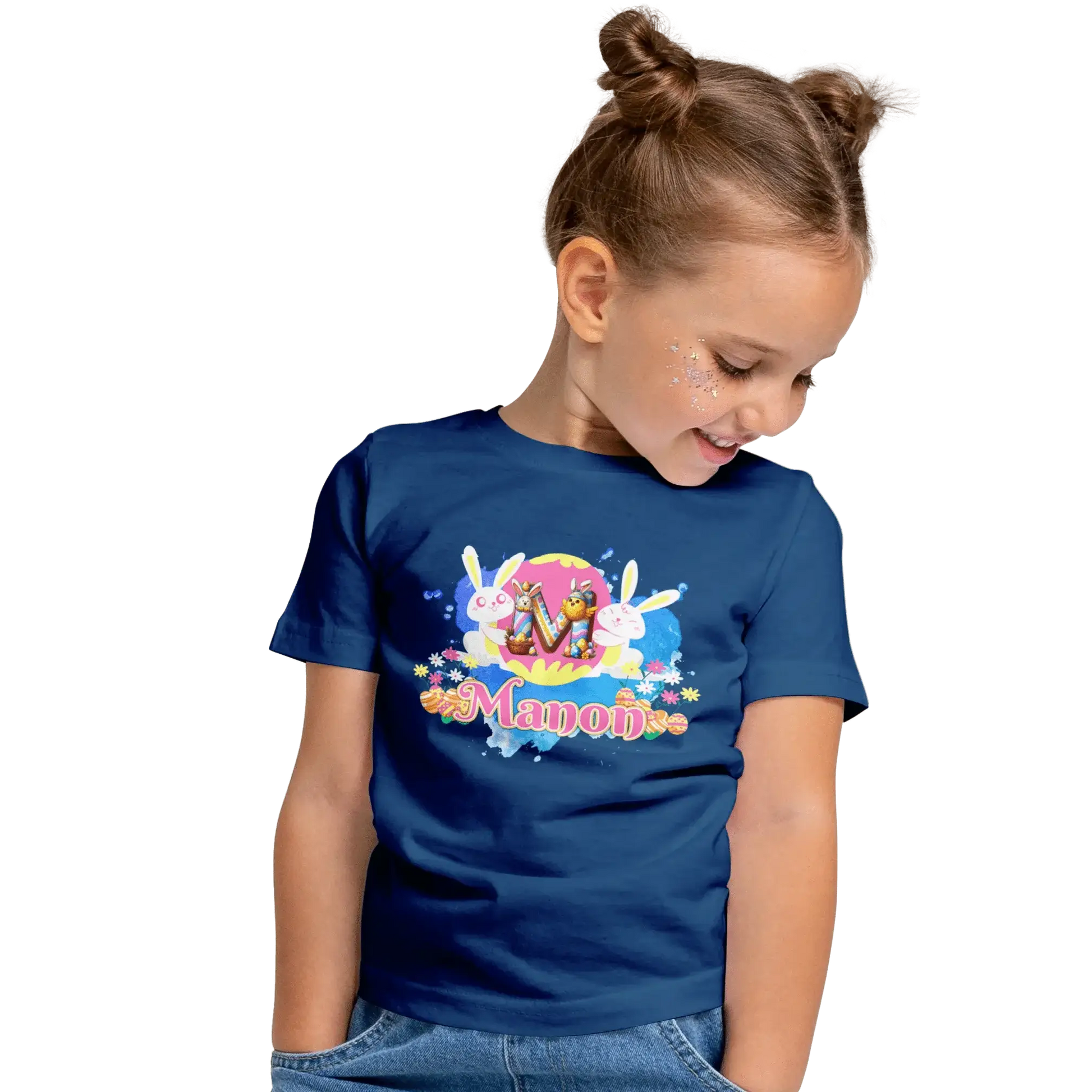 T-Shirt Personnalisé Lapin de Pâques Tenant Un Oeuf Pour Fille - Prénom et Initiales - MiniLook