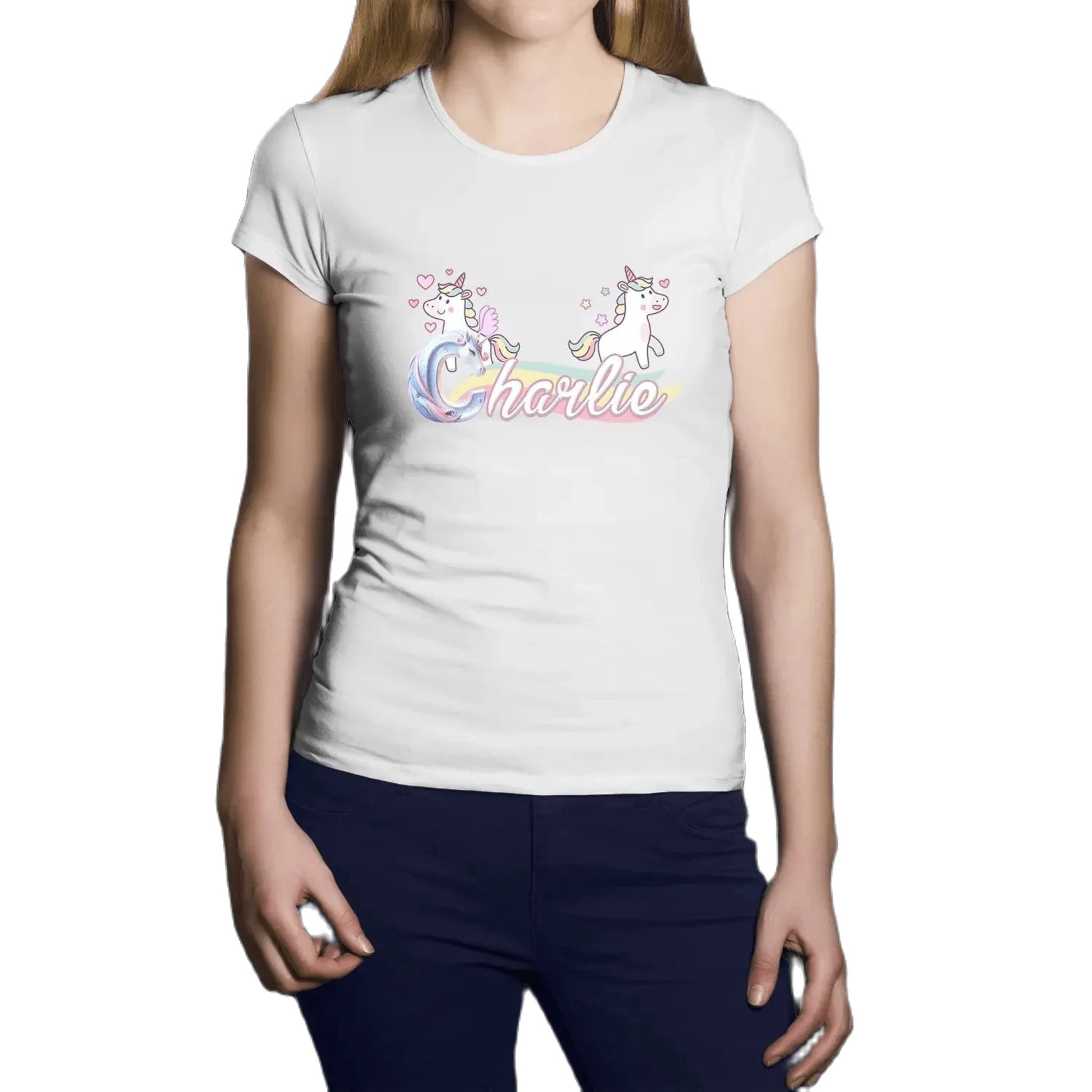 T shirt personnaliser femme – Prénom avec design licornes et arc - en - ciel - MiniLook