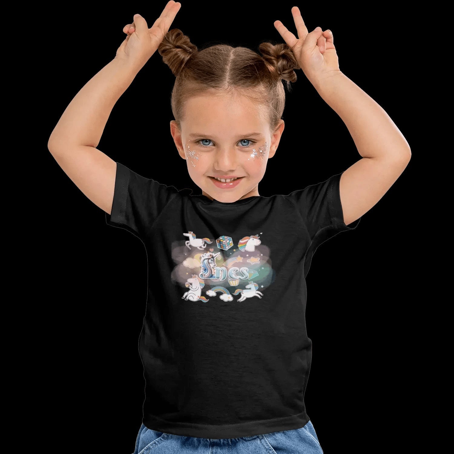 T shirt personnaliser fille – Prénom avec fond étoiles, nuage et licorne - MiniLook